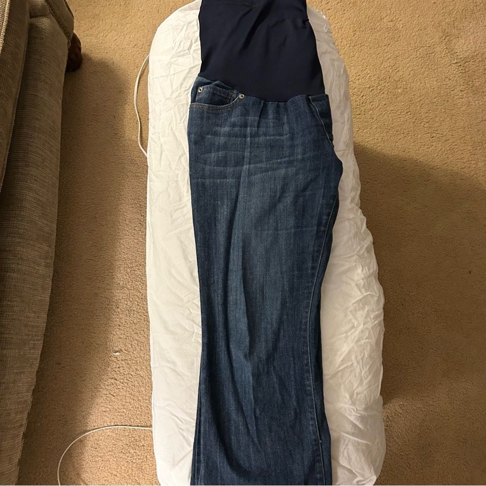 Liz Lange for Target Blue Women Jeans Size 12 Medium Wash. A Every Day Must!